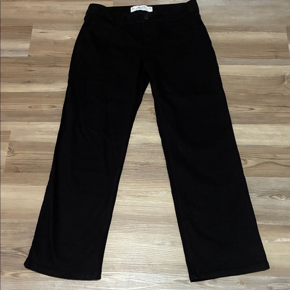 Hollister Low-Rise Black Relaxed Straight Jeans Womens 29 Stretch denim 5 pocket - Picture 2 of 8